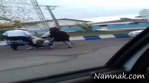 ماموران راهور ، کتک زدن پسر جوان