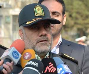محسن افشانی و همسرش ، فرمانده نیروی انتظامی تهران بزرگ