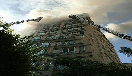 آتش سوزی ساختمان 10 طبقه در تهران + تصاویر 