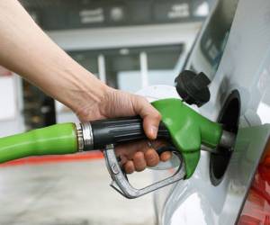 قیمت بنزین از کی دو نرخی می شود؟