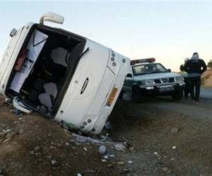 واژگونی اتوبوس