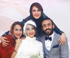 فاطمه گودرزی در کنار پسر و عروسش