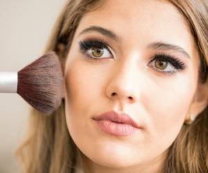 آموزش رژگونه زدن