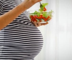 تغذیه ماه هشتم بارداری