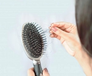 تمیز کردن برس مو