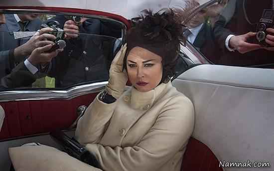 عکس مهراوه شریفی نیا در ماشین در سریال معمای شاه