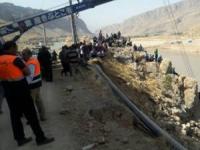 سقوط پراید به رودخانه