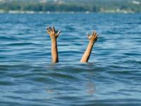 نجات دختر توسط سگ