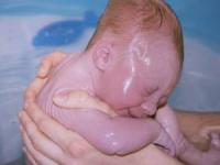 زایمان در آب