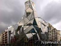 ساختمان شیشه ای