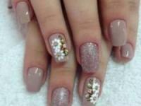 طراحی ناخن گل