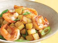 میگو با پیازچه و سیب زمینی