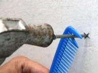 ثابت کردن میخ