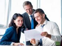 صحبت با همکاران