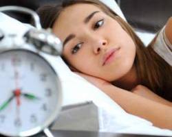 تاثیر استرس و بی خوابی بر پوست