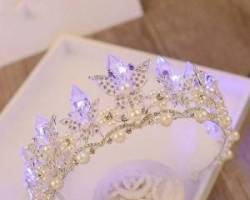 تاج عروس سلطنتی