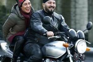 کامبیز دیرباز و بهاره افشاری