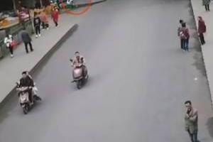 پرتاب نوزاد در سطل زباله