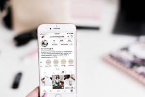 گذاشتن استوری