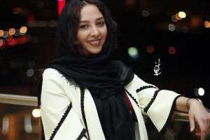 آناهیتا درگاهی