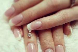 مدل آویز ناخن