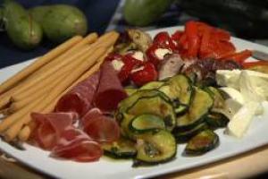 سینی مزه ایتالیایی