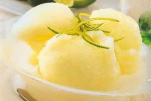 بستنی یخی با طعم لیمو