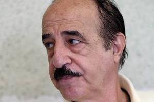 منوچهر آذری