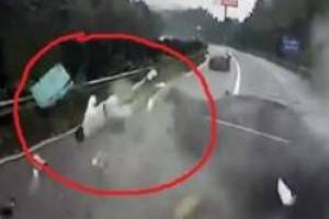 پرت شدن از ماشین