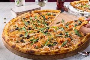 پیتزای رایگان در ازای موبایل