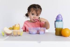 غذای کمکی کودک