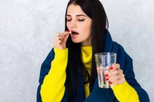 عوارض داروها
