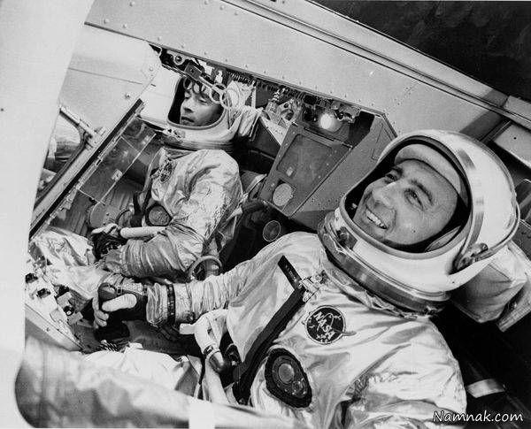 جان یانگ به همراه گاس گریسوم در فضاپیمای جمیمی 3