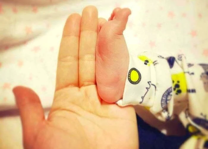 عکس جالب فرناز رهنما و فرزندش فرناز رهنما و فرزندش