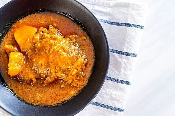 یکی از موضوعات فراموش نشدنی خوردن مرغ بد مزه غذای بد مزه