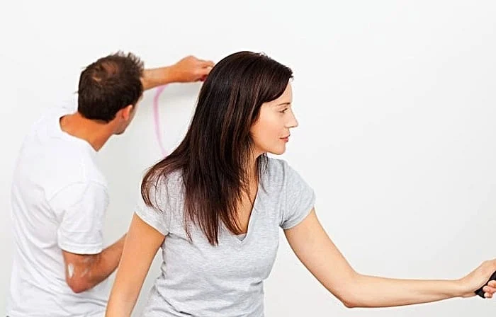 کالری سوزی با رنگ کردن دیوار لاغری با کار منزل