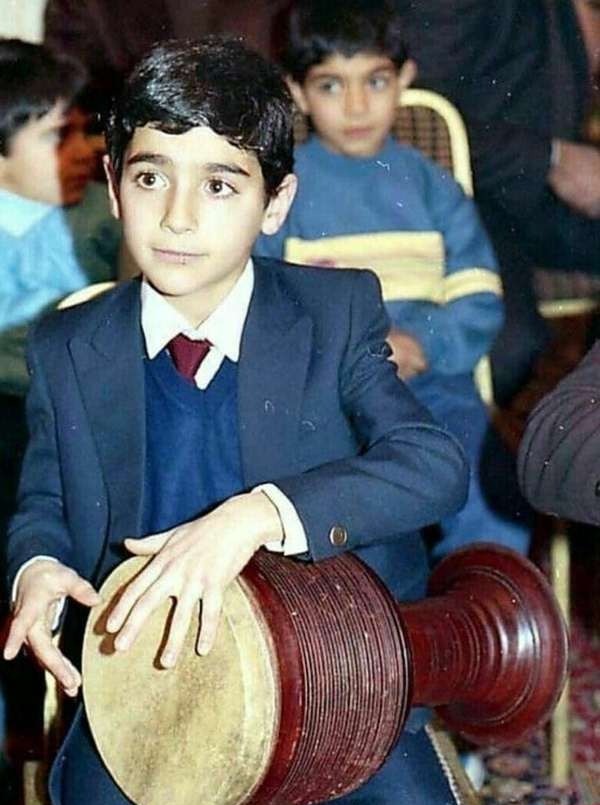 نوازندگی همایون شجریان در کودکی همایون شجریان در کودکی