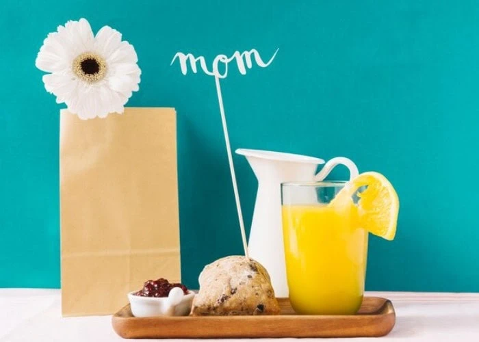 تزیین میز عصرانه برای روز مادر تزیین میز عصرانه