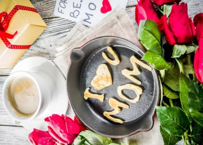 تزیین میز غذا برای روز مادر تزیین میز غذا برای مادر