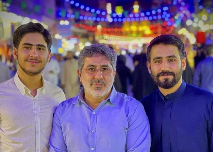 محمدرضا طاهری در کنار پسرانش پسران محمدرضا طاهری