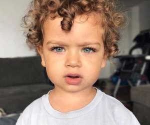 رنگ مو و چشم جنین ، کودک