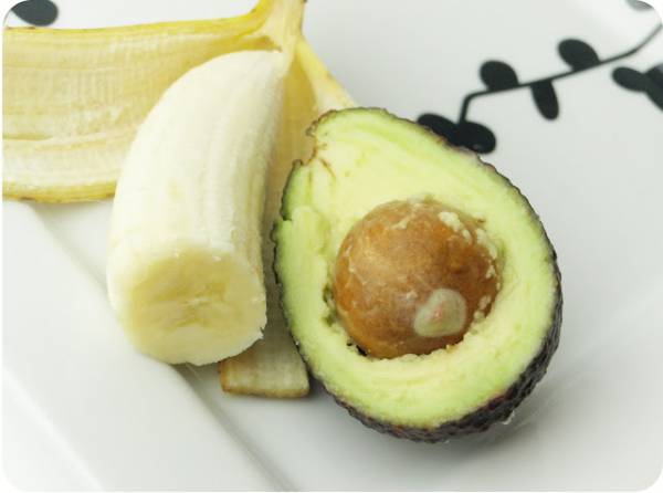 ماسک موز و آووکادو 