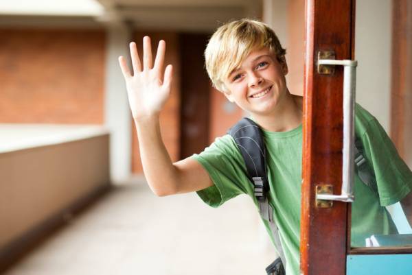 نحوه برخورد با اطرافیان