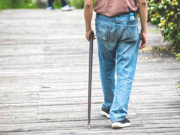 نشانه ها در بیماری آتاکسی آتاکسی فردریش