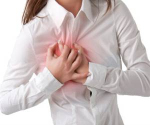 کیست سینه چه علائمی دارد و چطور طبیعی درمان می شود؟