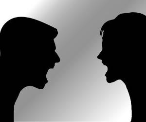 اشتباهات رابطه عاشقانه