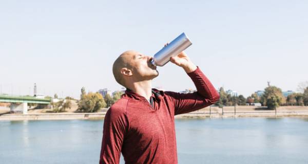 از عوارض مرگبار نوشیدن زیاد آب چقدر می دانید؟ 1