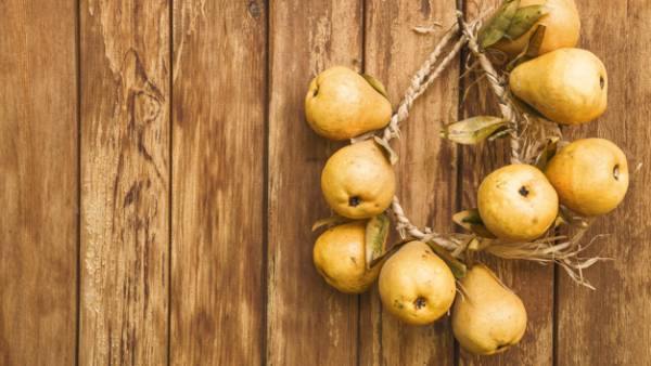 چقدر گلابی بخوریم؟ گلابی در بارداری