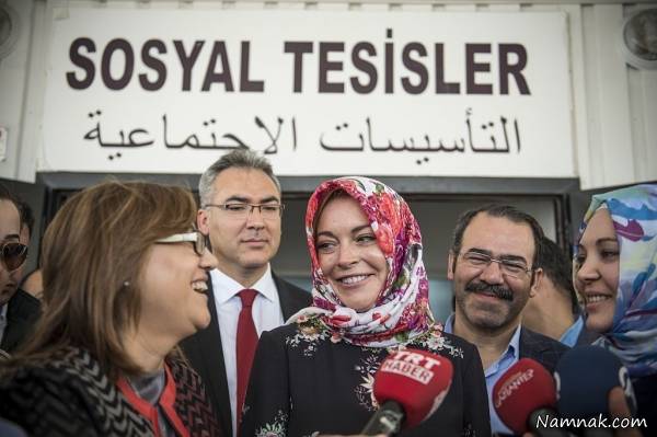 لیندزی لوهان بازیگر سرشناس هالیوودی باحجاب شد لیندزی لوهان