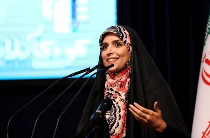 مژده لواسانی مجری تلویزیون و رادیو مژده لواسانی